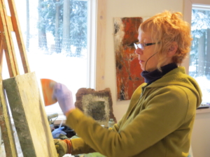 artist Carole Leslie in her studio